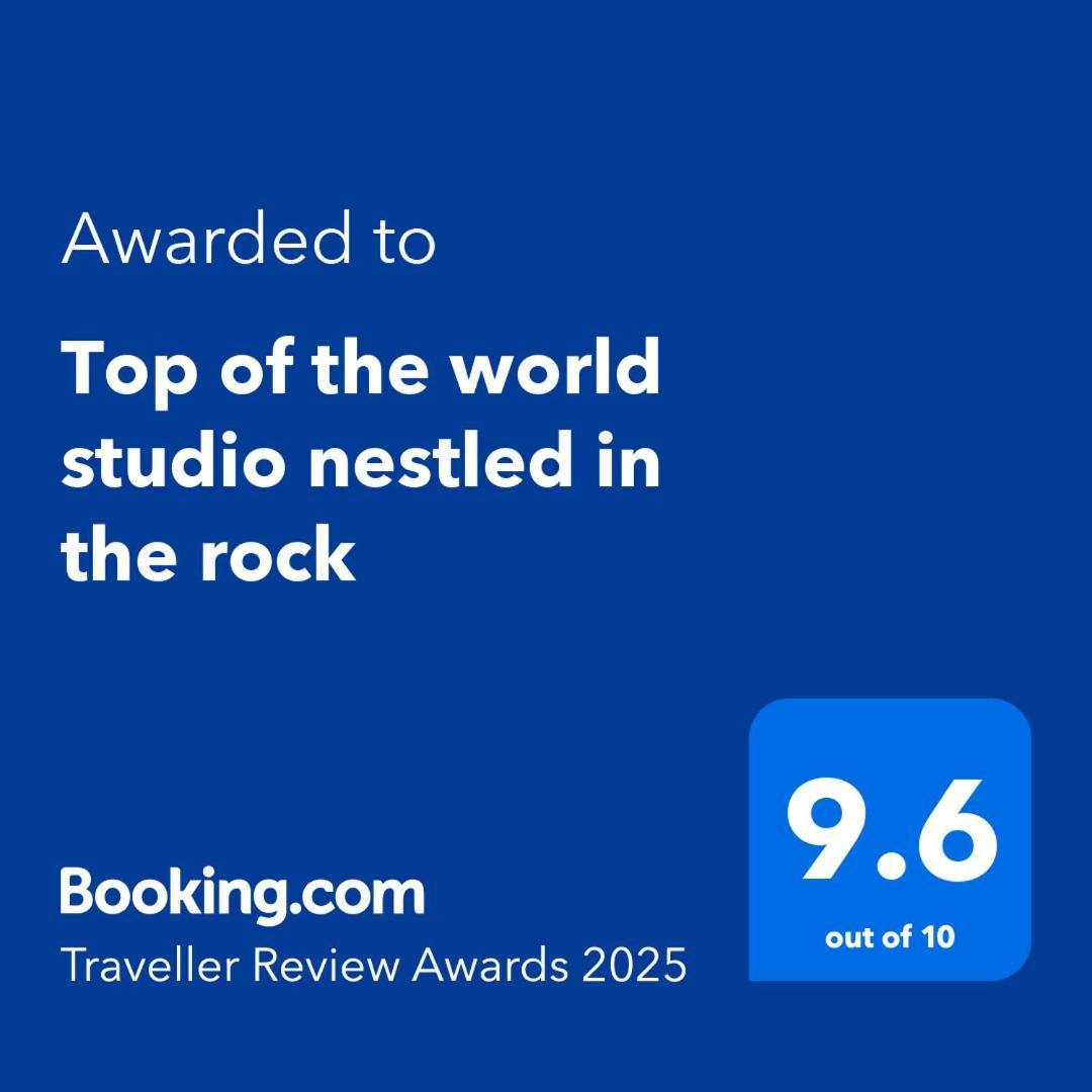 Top Of The World Studio Nestled In The Rock Queensberry Dış mekan fotoğraf